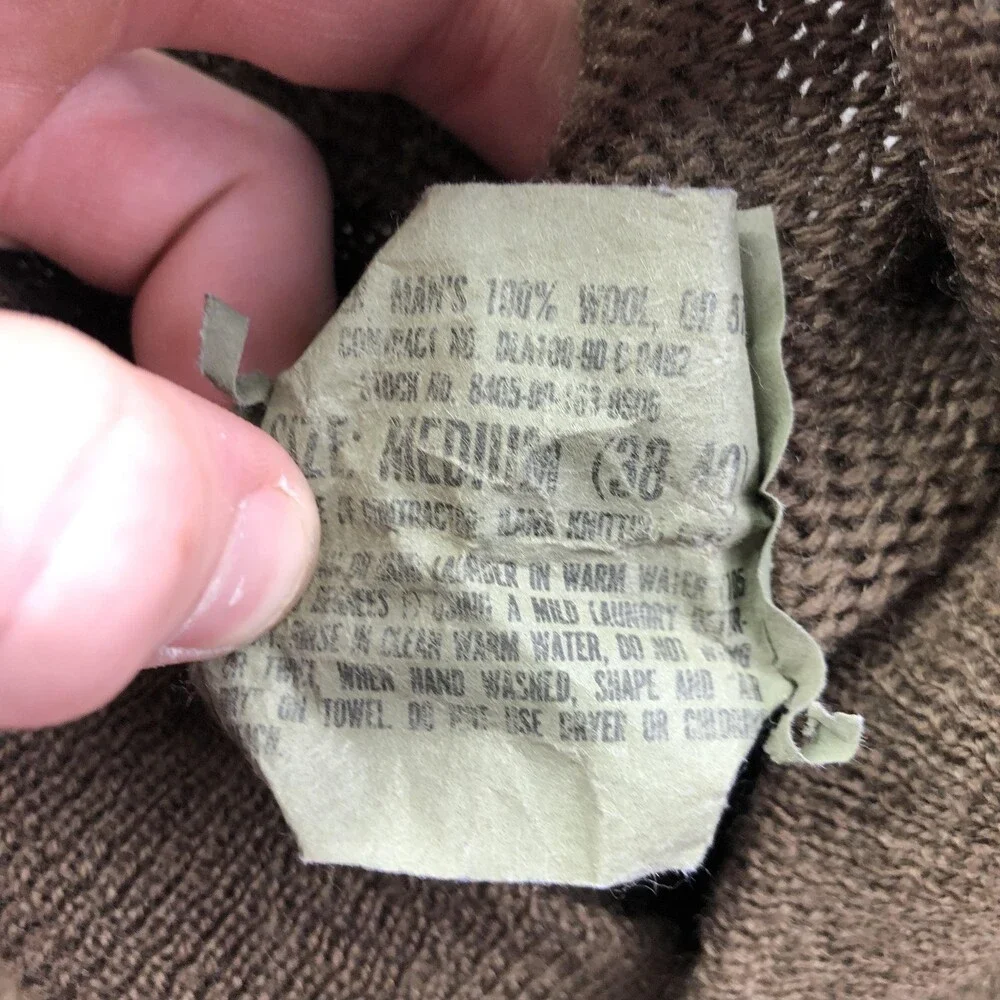 Unbranded vintage military